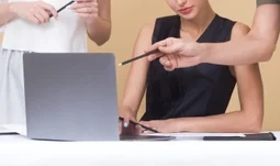 Women without previous experience should be given fintech internships