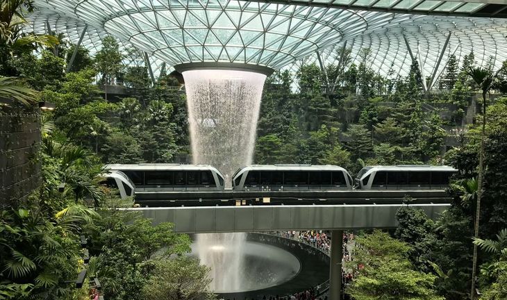 The senior Singapore banking job that needs fresh expat talent