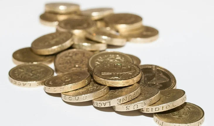 London hedge fund has very average year, raises pay to $314k anyway